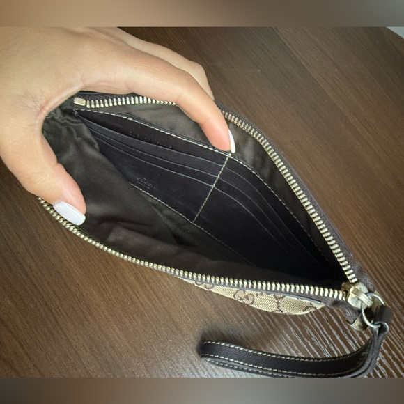 Gucci wristlet - Picture 3 of 3